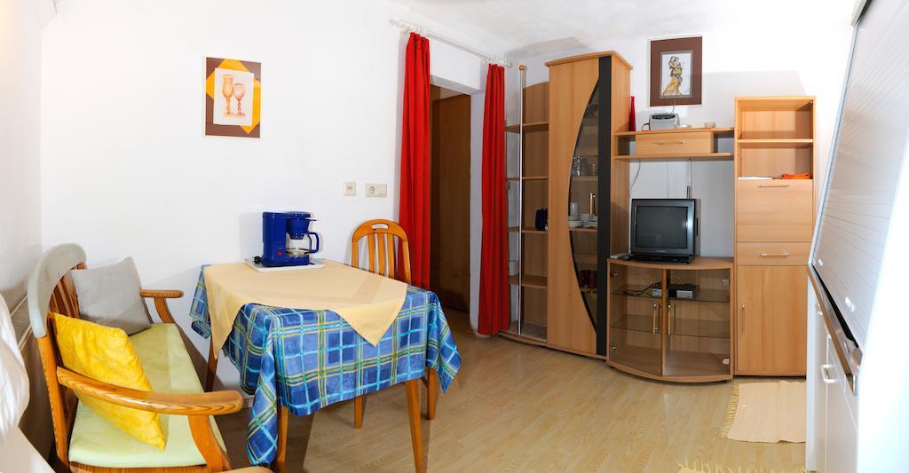 Haus Steinroeschen Leilighet Seefeld in Tirol Rom bilde
